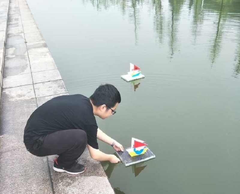 准备浮标.jpg 准备浮标.jpg