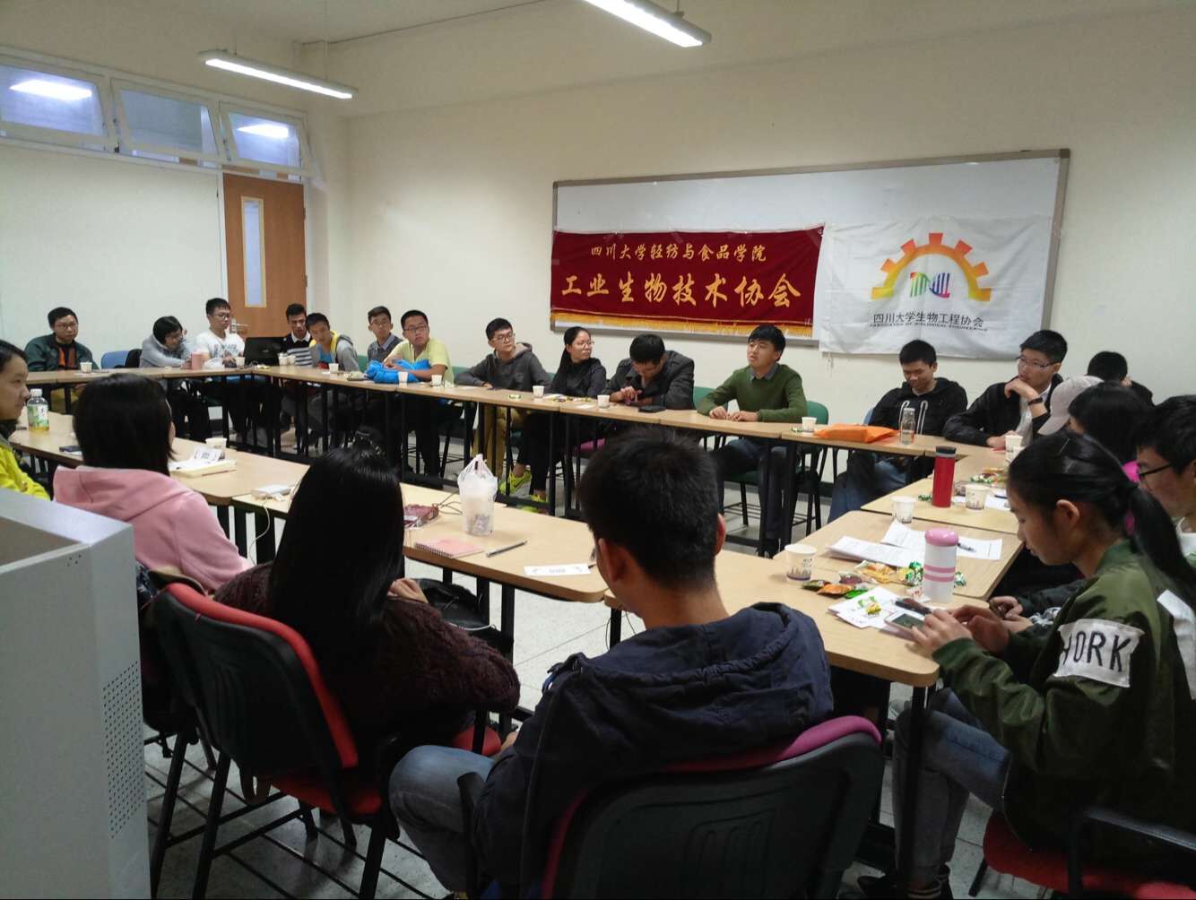 QQ图片20161206161358.jpg